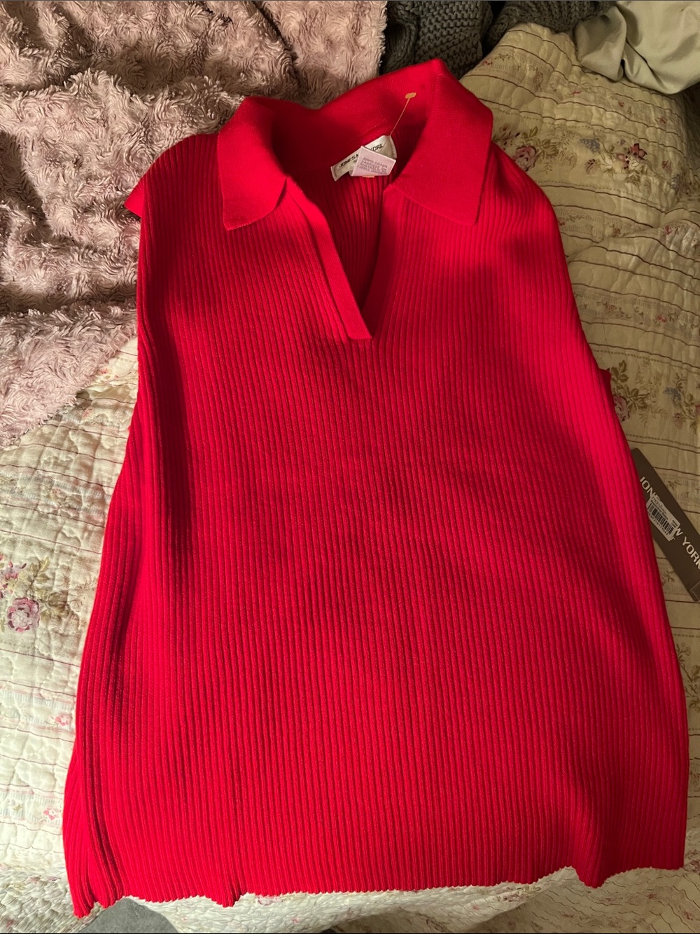 Jones New York Bright Red Ribbed Sleeveless Polo Tank
